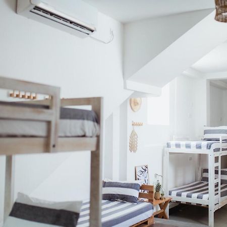 Layback Boutique Surf & Yoga Camp Sri Lanka Hostel Weligama Ngoại thất bức ảnh
