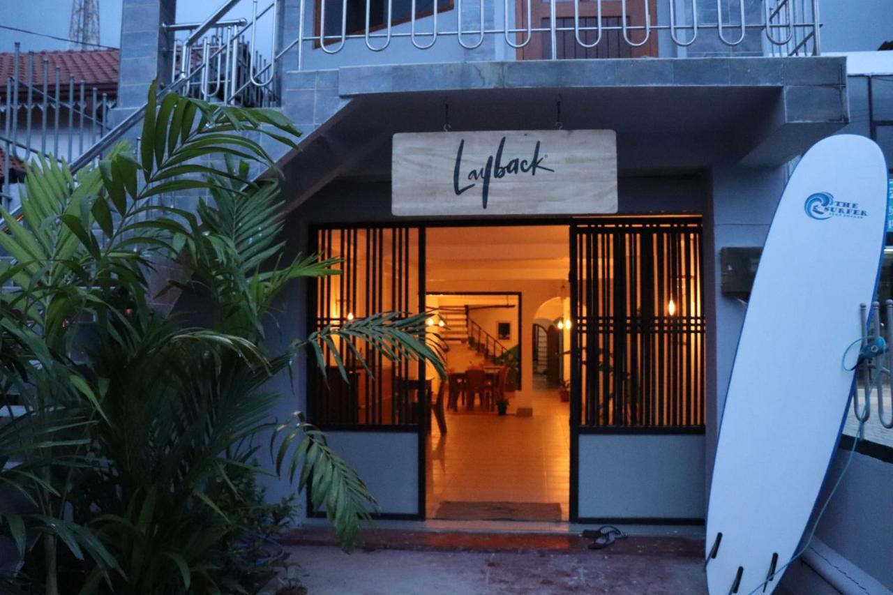 Layback Boutique Surf & Yoga Camp Sri Lanka Hostel Weligama Ngoại thất bức ảnh
